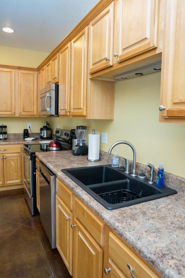 Serene 3Br Apartment 4Tvs Free Wi-Fi & Parking -E- موس بوينت المظهر الخارجي الصورة