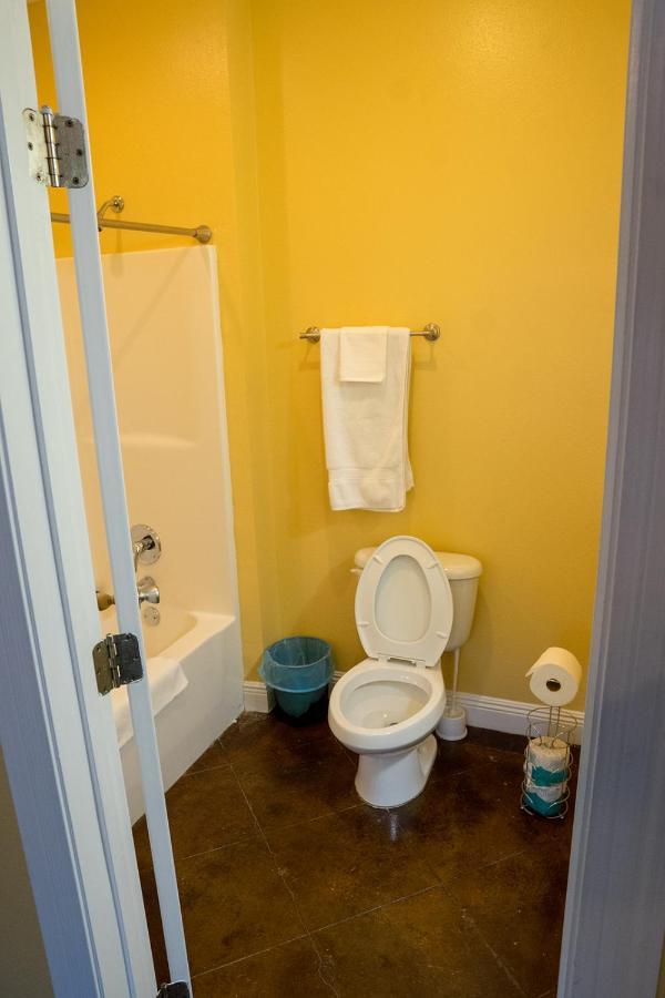 Serene 3Br Apartment 4Tvs Free Wi-Fi & Parking -E- موس بوينت المظهر الخارجي الصورة